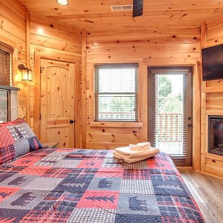 Gatlinburg Cabin With Private Hot Tub By Staycating Dış mekan fotoğraf
