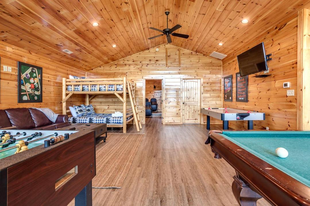 Gatlinburg Cabin With Private Hot Tub By Staycating Dış mekan fotoğraf