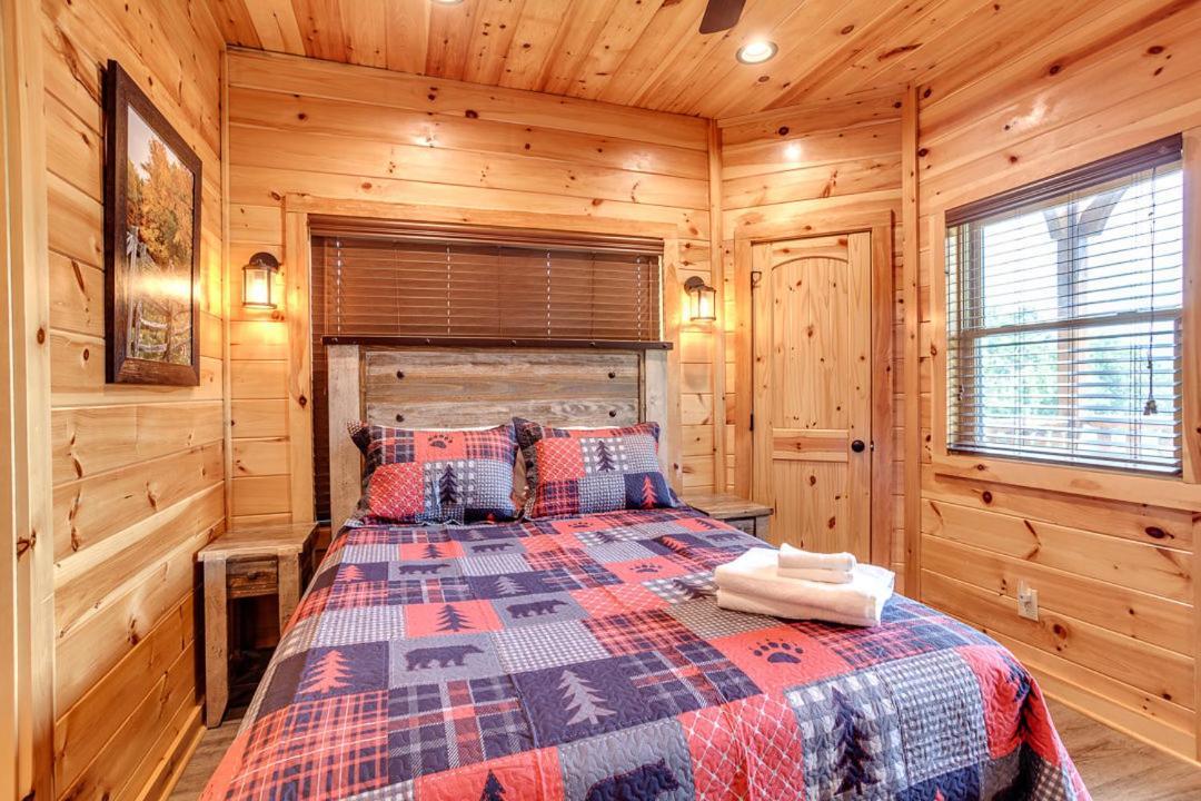 Gatlinburg Cabin With Private Hot Tub By Staycating Dış mekan fotoğraf